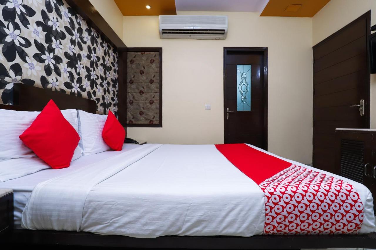 Hotel O J P Inn Near Patel Nagar Metro Station Нью-Делі Екстер'єр фото