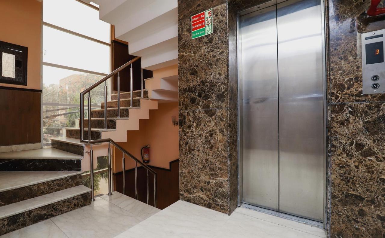 Hotel O J P Inn Near Patel Nagar Metro Station Нью-Делі Екстер'єр фото