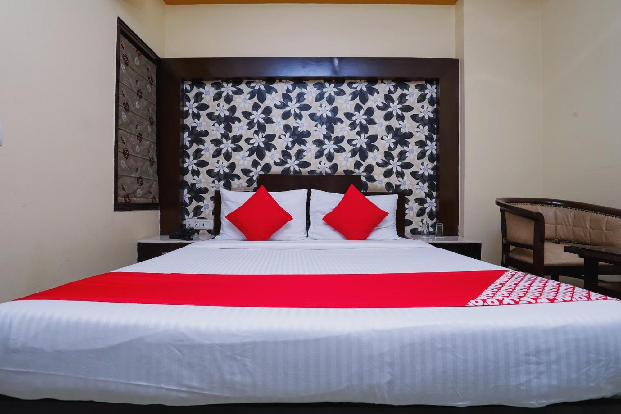 Hotel O J P Inn Near Patel Nagar Metro Station Нью-Делі Екстер'єр фото